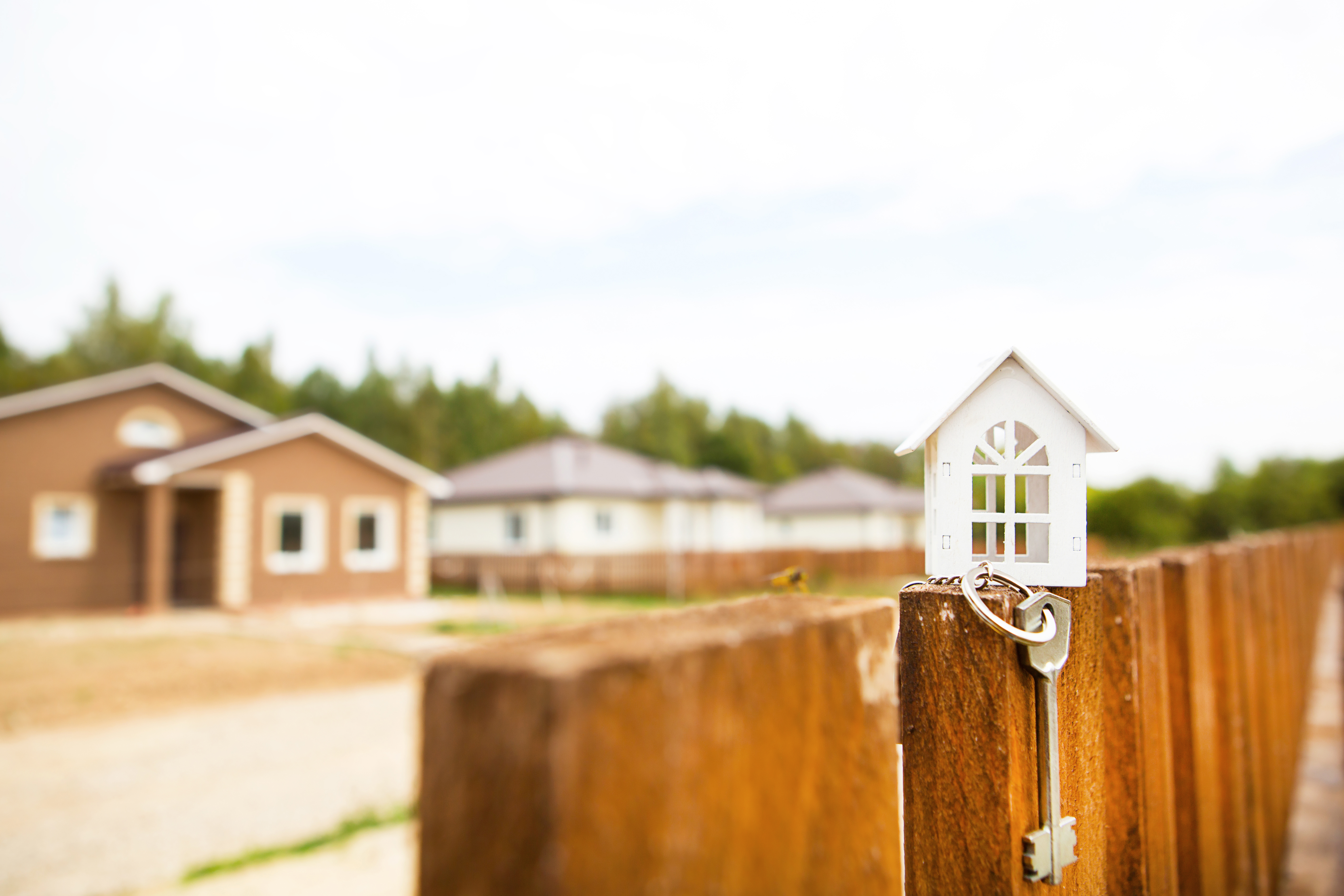 Key to a home in a Florida neighborhood